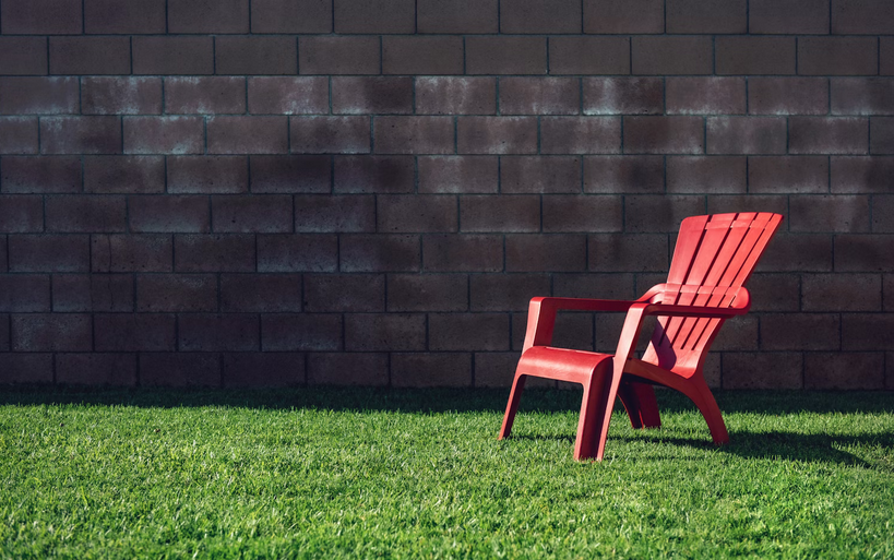 From Drab to Dreamy: Transform Your Backyard into a Private Getaway